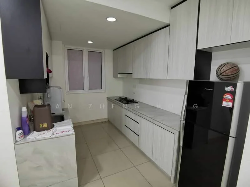 Kitchen features: white shaker cabinets, marble countertop, stainless-steel sink, 4-burner gas hob, built-in oven, black refrigerator, tile flooring, wall-mounted water dispenser, window with white frame, basketball on countertop; style: modern.