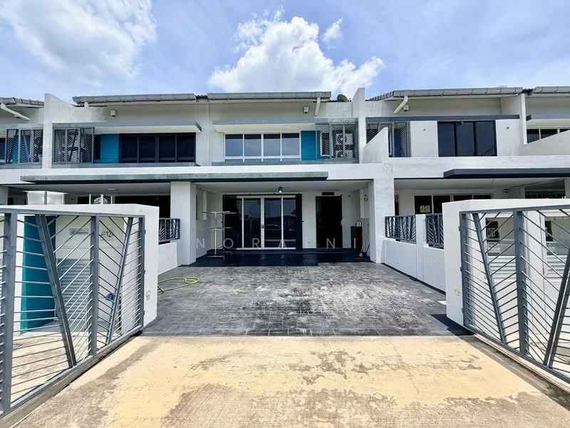 Exterior type: linked terrace house; features: white painted facade, glass sliding doors, balconies on upper floors, flat roof, manicured front yard, concrete driveway, metal gate, visible outdoor space, two-storey structure; style: modern.