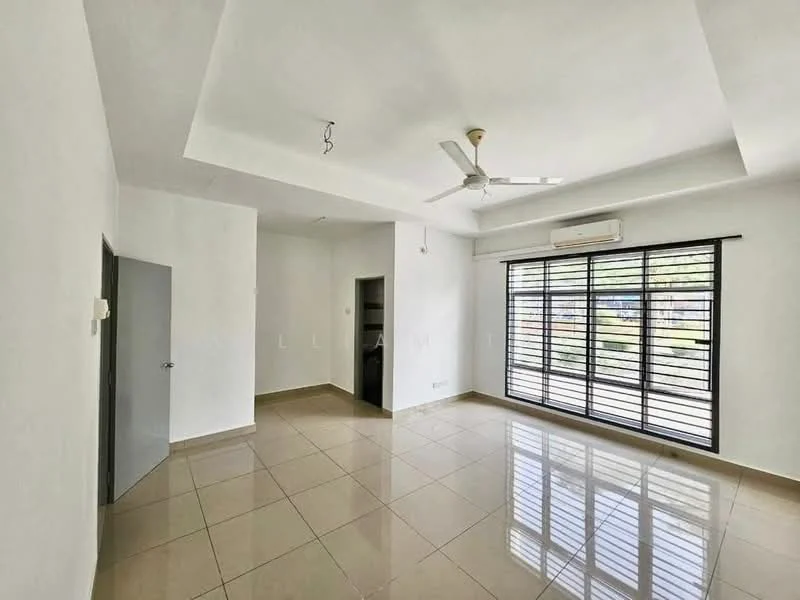Living features: white painted walls, tray ceiling, floor-to-ceiling windows, sliding glass door, 5-blade ceiling fan, air conditioning unit, glossy ceramic tile flooring, natural light from windows; style: modern; view: garden.