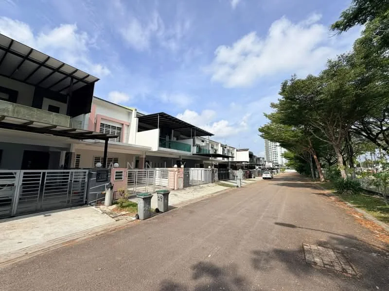 Exterior type: linked terrace house; features: two-storey linked terrace houses, modern facade with balconies, grey painted walls, metal railing on balconies, paved driveway, manicured landscaping, trees lining the street, sidewalk along the road, clear blue sky, urban residential area; style: modern.