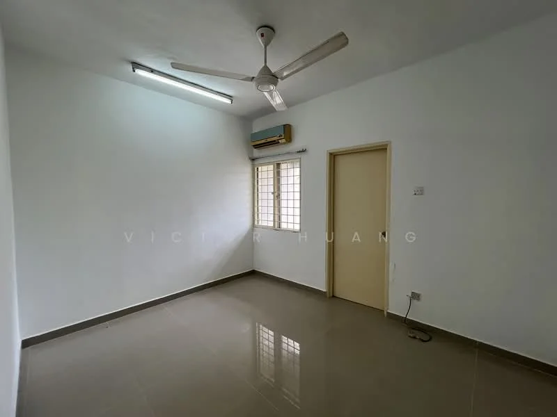 Room features: white painted walls, polished floor tiles, ceiling fan, wall-mounted air conditioning unit, window with grille, door, light fixture, power outlet.