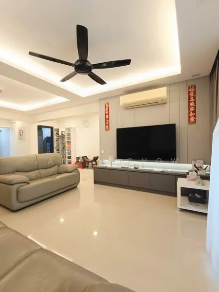 Living features: 5-blade ceiling fan in black, wall-mounted flat-screen TV, light-colored wall with decorative elements, cream-colored sofa, glossy tile flooring, recessed ceiling lights, air conditioning unit, TV console with storage, open shelving unit, decorative wall art; style: modern.