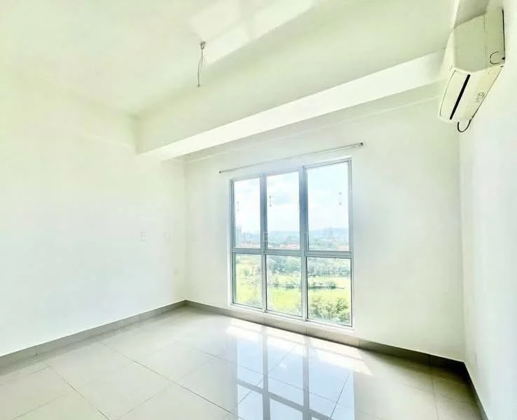 Room features: white painted walls, polished ceramic tile flooring, floor-to-ceiling windows, 1 wall-mounted split AC, natural light from windows, view of greenery outside; style: modern; view: garden.