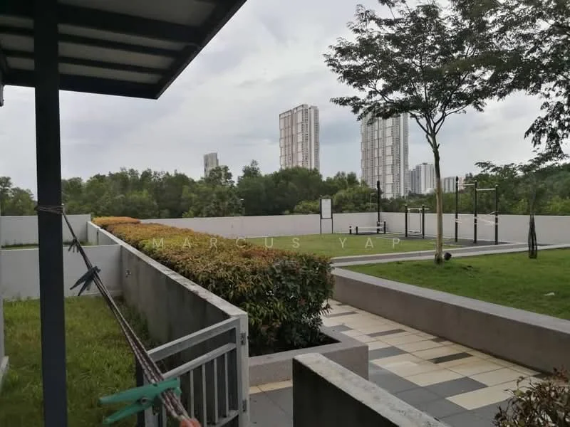 Exterior type: landscape garden; features: manicured lawn, hedge landscaping, paved walkway, outdoor fitness area, surrounding greenery, modern fencing, urban skyline in background; style: modern.