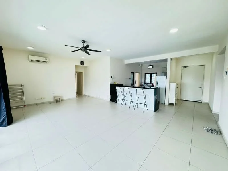 Living features: light grey tiled flooring, white painted walls, 5-blade ceiling fan with light, wall-mounted split AC, large windows, black bar counter with stools, open layout, doorway leading to another room; style: modern.