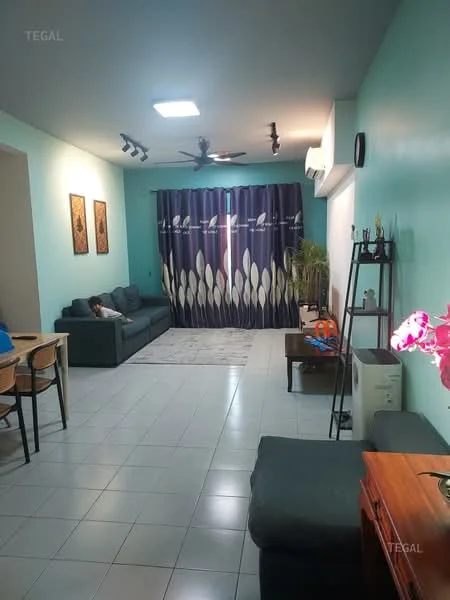 Living features: light blue painted walls, grey fabric sofa, 3-seater sofa, area rug with geometric pattern, ceiling fan with light, recessed lighting, curtains with floral pattern, tile flooring, wall-mounted air conditioning unit, wooden side table, decorative plant, wall art, TV console, coffee table; style: modern.