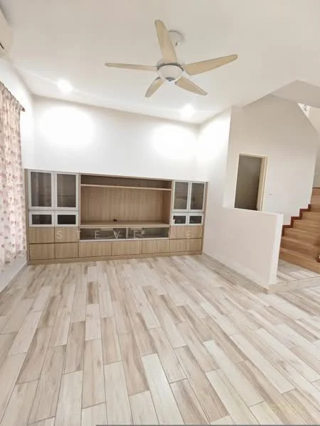 Living features: wooden flooring, 5-blade ceiling fan, wall-mounted TV console, built-in cabinetry, large windows with sheer curtains, neutral wall color, recessed lighting, open layout; style: modern.