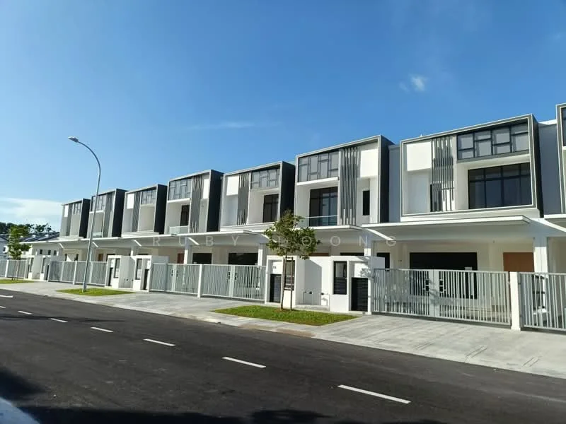 Exterior type: linked terrace house; features: white painted facade, grey accent panels, recessed balconies, large windows, manicured lawn, paved walkway, fenced front yard, street lighting, two-storey structure, modern architectural design; style: modern.