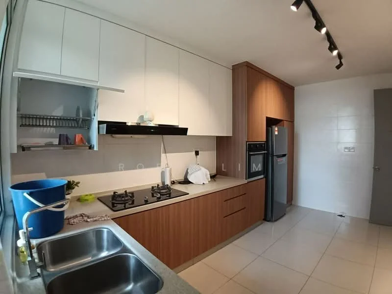 Kitchen features: single-bowl stainless-steel sink, chrome pull-down faucet, granite countertop, white shaker cabinets, built-in oven, freestanding range oven, stainless-steel fridge, ceramic tile flooring, recessed LED downlights, open shelving, grey backsplash, gas hob with 2 burners; style: modern.
