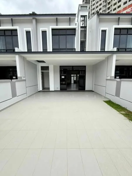 Exterior type: linked terrace house; features: white painted facade, glass windows, flat roof, manicured lawn, paved driveway, two-storey structure, modern architectural design; style: modern.