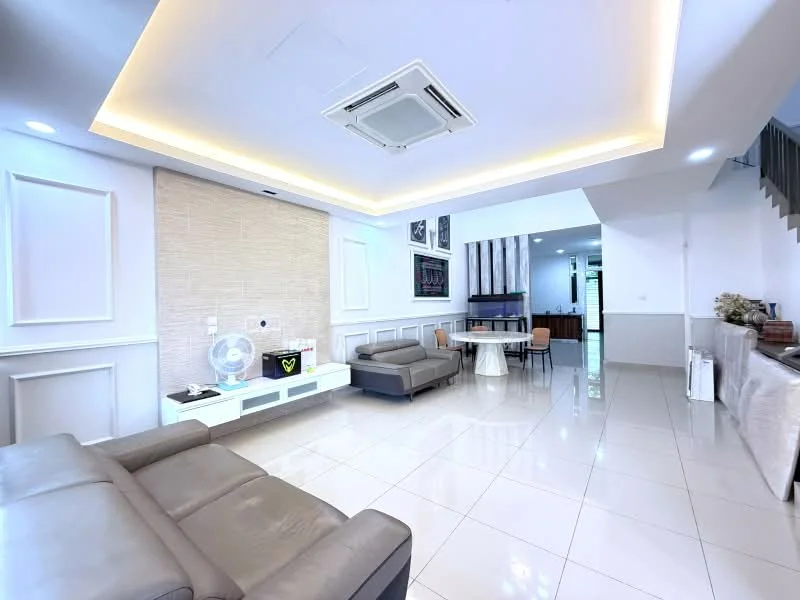 Living features: white painted walls, cream accent wall, glossy tile flooring, recessed ceiling with LED lighting, ceiling-mounted air conditioning unit, 2-seater grey leather sofa, 3-seater grey leather sofa, decorative wall paneling, wall-mounted TV console, round dining table, 4 dining chairs, open layout to dining area; style: modern.