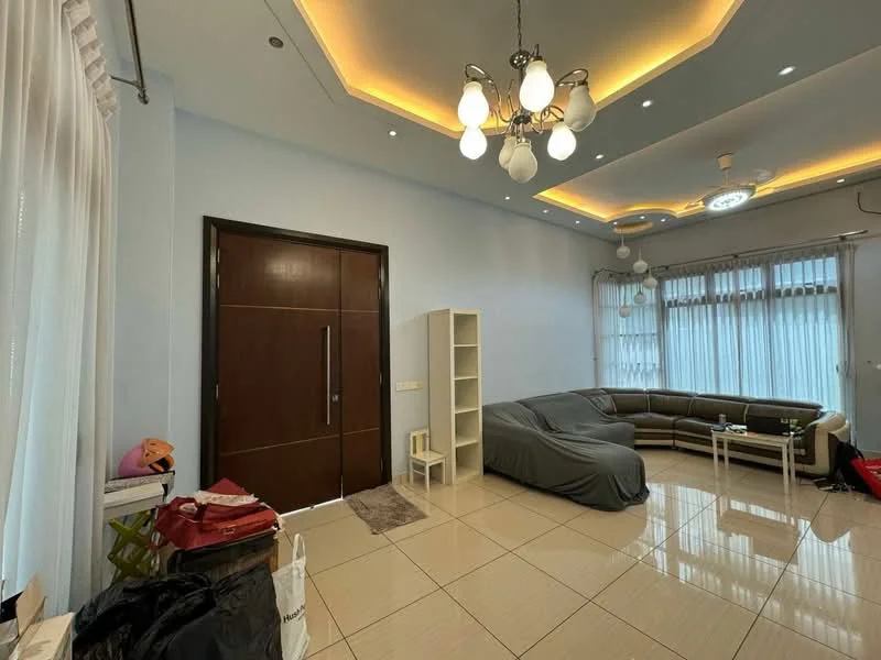 Living features: light blue painted walls, glossy beige tile flooring, tray ceiling with recessed lighting, chandelier with multiple bulbs, large windows with sheer curtains, L-shape sectional sofa covered with a grey throw, white shelving unit, coffee table, decorative items on the table, wall-mounted air conditioning unit, ceiling fan with light, area rug; style: modern.