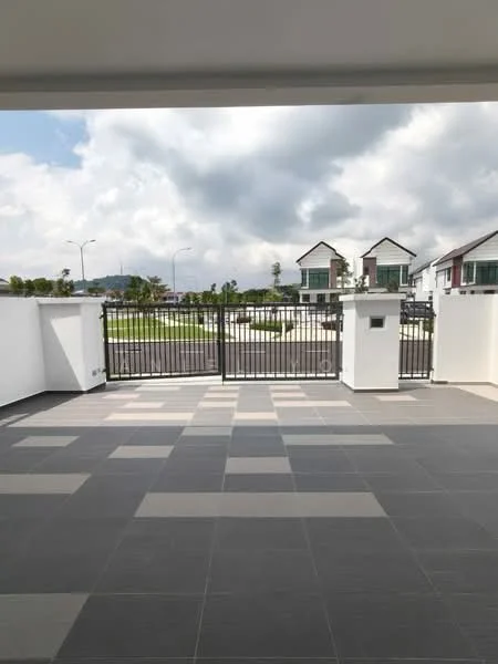 Exterior type: linked terrace house; features: gated entrance, paved walkway, manicured lawn, surrounding residential area, modern facade of houses, fenced perimeter, cloudy sky; style: modern.