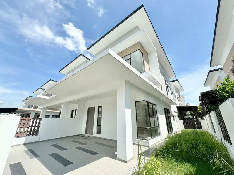 Exterior type: semi-detached house; features: white painted facade, flat roof, two-storey structure, large windows, covered porch area, paved walkway, manicured lawn, surrounded by greenery; style: modern.
