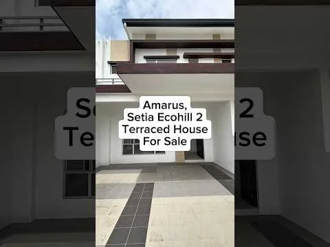 Exterior type: terraced house; features: two-storey building, white painted facade, balcony on upper floor, flat roof, paved driveway, large windows, main entrance door, surrounded by greenery; style: modern.