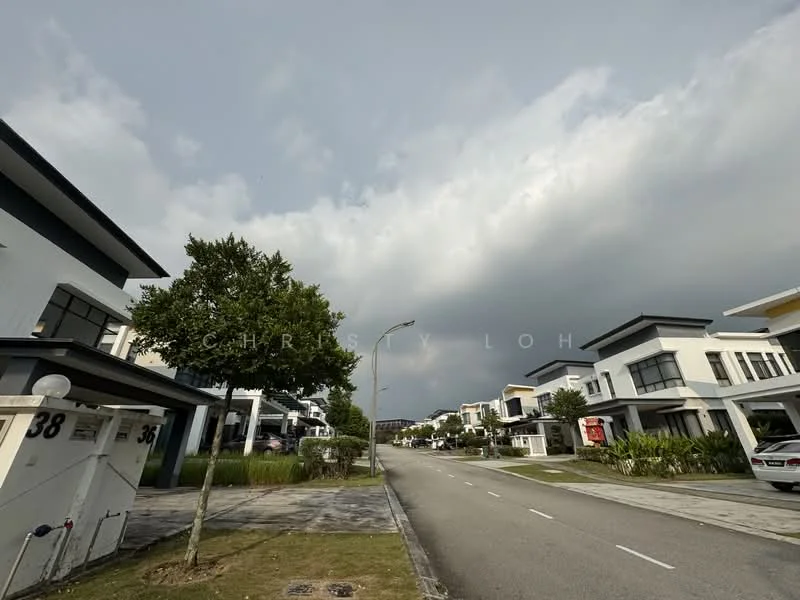 Exterior type: linked terrace house; features: modern facade with white painted walls, two-storey buildings, manicured lawn, paved walkway, street lighting, driveway with interlocking pavers, surrounded by greenery, cloudy sky; style: modern.