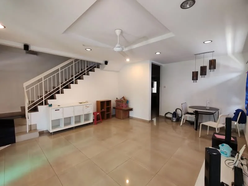 Living features: cream tiled flooring, white painted walls, tray ceiling, 5-blade ceiling fan with light, recessed downlights, staircase with white railing, dining table with four chairs, built-in shelving unit, decorative pendant lights; style: modern.