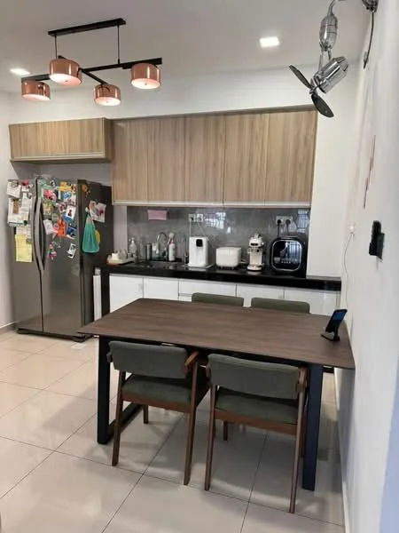 Kitchen features: stainless-steel fridge, wood cabinetry, grey backsplash, black countertop, built-in microwave, coffee machine, toaster, 4-burner gas hob, pendant lighting, 2-seater dining table, upholstered dining chairs, wall-mounted light fixtures, ceramic tile flooring, recessed ceiling lights; style: modern.