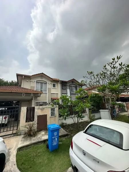 Exterior type: linked terrace house; features: two-storey building, red tile roof, cream painted facade, front garden with landscaping, manicured lawn, paved driveway, white car parked in driveway, blue recycling bin, surrounded by greenery, gated entrance; style: modern.