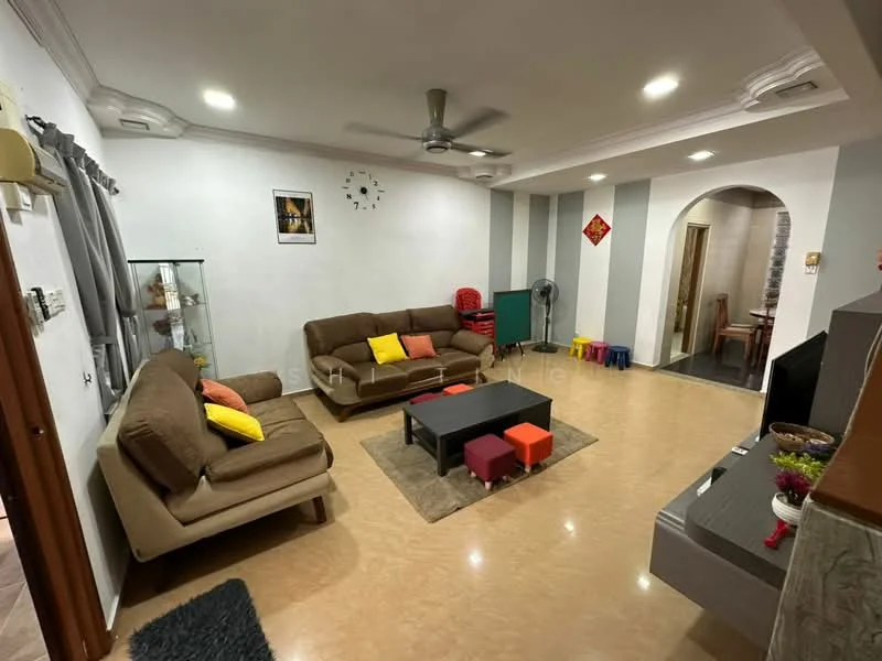 Living features: 3-seater fabric sofa in brown, 2-seater fabric sofa in brown, coffee table in black, area rug in grey, ceiling fan with light, wall-mounted clock, decorative wall art, window with sheer curtains, TV console, colorful children's stools, light-colored walls, laminate flooring; style: modern.