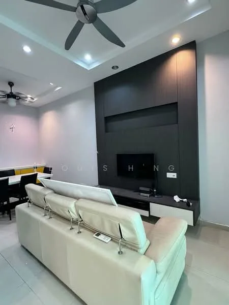 Living features: 3-seater leather sofa in white, wall-mounted TV, TV console with storage, dark wood feature wall, recessed ceiling lights, ceiling fan with light, polished tile flooring, neutral wall color; style: modern.