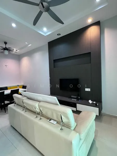 Living features: 3-seater leather sofa in white, wall-mounted TV, dark wood feature wall, built-in cabinetry, recessed LED downlights, ceiling fan, glossy tile flooring, decorative wall paneling; style: modern.