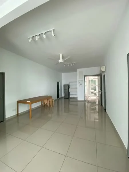 Living features: white painted walls, polished ceramic tile flooring, tray ceiling, 5-blade ceiling fan with light, recessed downlights, large sliding glass door, floor-to-ceiling windows, dining table with four wooden chairs, stainless-steel fridge, air conditioning unit; style: modern; view: city.