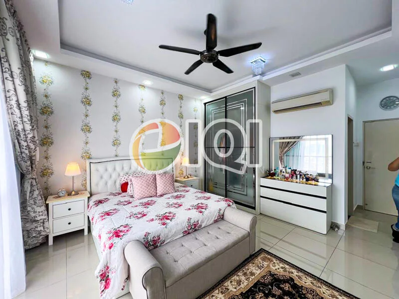 Bedroom features: queen-size bed with floral bedding, upholstered headboard, 2 bedside lamps, wall-mounted mirror, built-in wardrobe with sliding doors, white dresser with multiple drawers, decorative area rug, ceiling fan with light, floral wallpaper, cream painted walls, large window with sheer curtains, recessed lighting, decorative wall clock; style: modern.