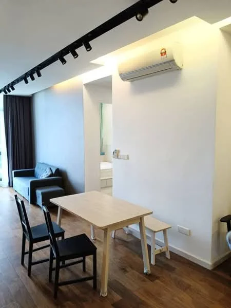 Living features: wooden flooring, white painted walls, recessed lighting, 1 wall-mounted split AC, sofa in grey fabric, dining table with bench seating, 2 black dining chairs, curtains in dark fabric, open layout to bedroom, natural light from large window; style: modern.
