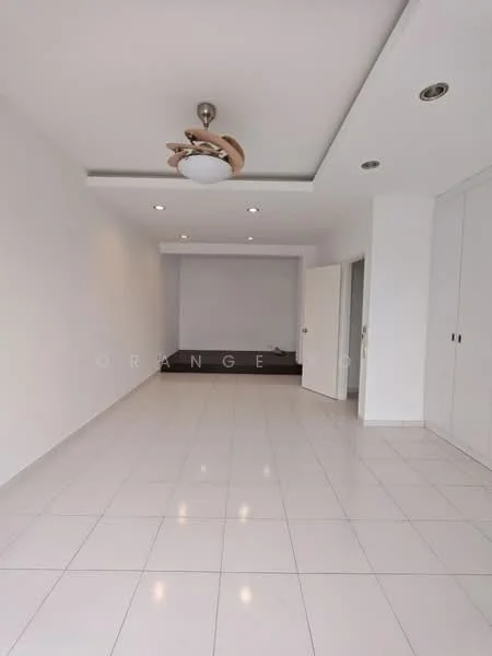Living features: white painted walls, glossy white tile flooring, tray ceiling with recessed lighting, 5-blade ceiling fan with light, built-in wardrobe, door leading to another room, large windows for natural light; style: modern.