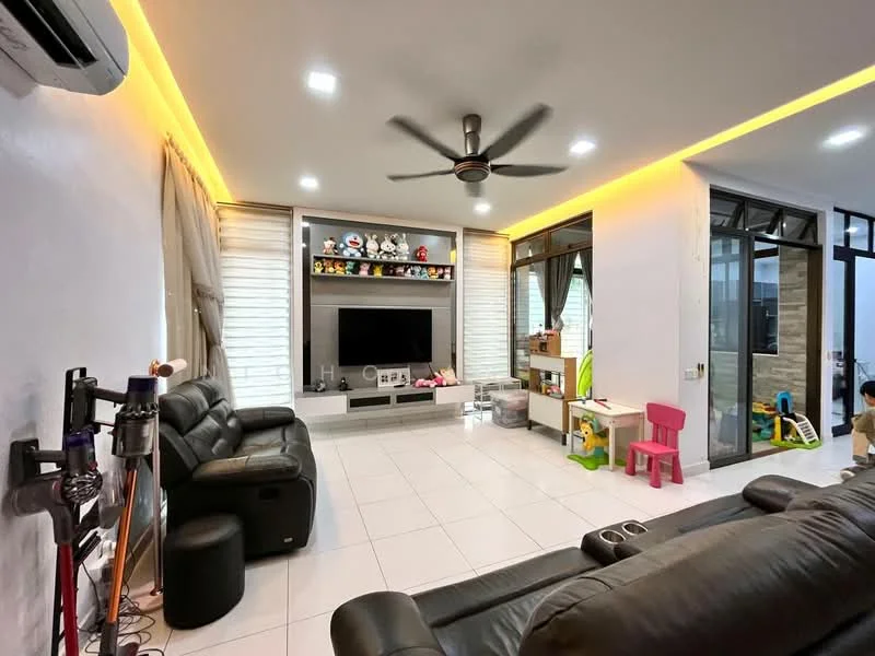 Living features: black leather sectional sofa, 2-seater leather sofa, white tiled flooring, wall-mounted TV, entertainment unit with storage, decorative shelving with toys, 5-blade ceiling fan with light, recessed LED strip lighting, floor-to-ceiling windows with sheer curtains, decorative wall with stone cladding, area rug with geometric pattern; style: modern.
