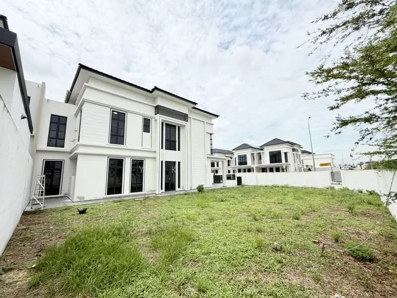 Exterior type: detached bungalow; features: white painted facade, large black-framed windows, flat roof, manicured lawn, surrounded by low white wall, two-storey structure, multiple balconies, contemporary architectural style; style: modern.