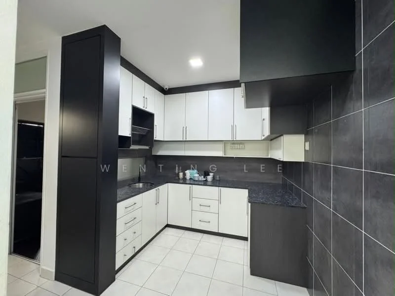 Kitchen features: black granite countertop, white upper cabinets, black lower cabinets, stainless-steel sink, chrome pull-down faucet, built-in oven, ceramic tile flooring, black tiled backsplash, recessed downlights, microwave, kitchen island, open shelving; style: modern.