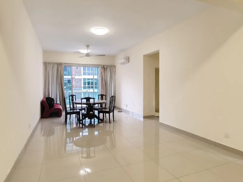 Living features: white painted walls, glossy ceramic tile flooring, 5-blade ceiling fan, round ceiling light, large window with sheer curtains, dining table with 4 chairs, black dining chairs, red fabric armchair, air conditioning unit on wall; style: modern.