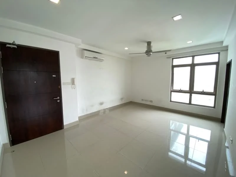 Living features: white painted walls, polished ceramic tile flooring, 5-blade ceiling fan, 1 wall-mounted split AC, large windows, door with wooden finish, recessed downlights; style: modern.