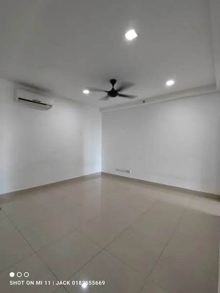 Room features: white painted walls, polished ceramic tile flooring, recessed LED downlights, 5-blade ceiling fan, wall-mounted split AC; style: modern.