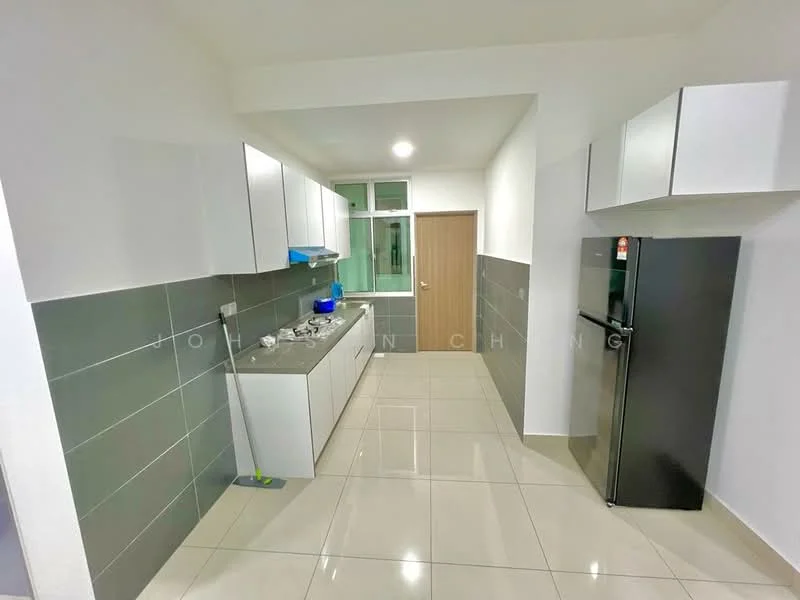 Kitchen features: white flat-panel cabinets, grey tiled backsplash, stainless-steel sink, chrome pull-down faucet, 4-burner gas hob, built-in oven, stainless-steel fridge, ceramic tile flooring, recessed downlights, window for natural light, open layout, countertop space; style: modern.