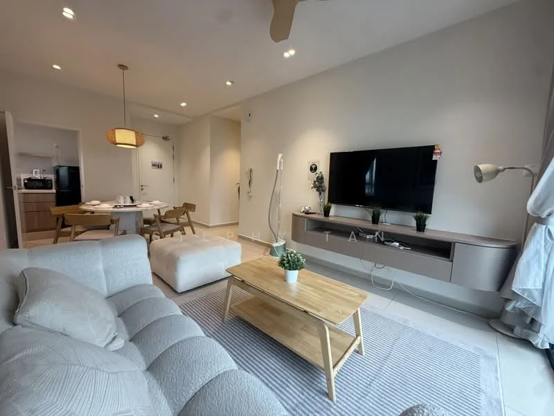 Living features: 3-seater fabric sofa in light grey, wooden coffee table, area rug with geometric pattern, wall-mounted TV, TV console with storage, floor lamp, ceiling fan with light, recessed downlights, decorative houseplant in ceramic pot, light grey curtains; style: modern. Dining features: 6-seater dining table, wooden dining chairs, pendant lamp above dining table; style: modern.