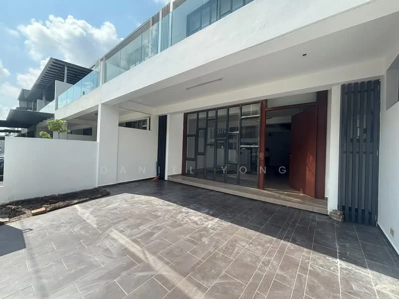 Exterior type: linked terrace house; features: white painted facade, large glass windows, sliding glass door, stone steps leading to entrance, grey tiled flooring, manicured landscaping, outdoor space with concrete surface, balcony with glass railing, modern architectural design; style: modern.