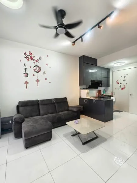 Living features: 3-seater fabric sofa in dark grey, coffee table, wall-mounted TV, white painted walls, recessed downlights, ceiling fan, tile flooring, kitchenette with black cabinetry, black countertop, built-in oven, stainless-steel sink, decorative wall decals; style: modern.