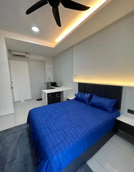Bedroom features: king-size bed with blue bedding, upholstered headboard, nightstand with drawer, wall-mounted desk, office chair, built-in wardrobe with sliding doors, recessed ceiling lights, 5-blade ceiling fan, grey area rug, white painted walls, tile flooring, window with natural light; style: modern.