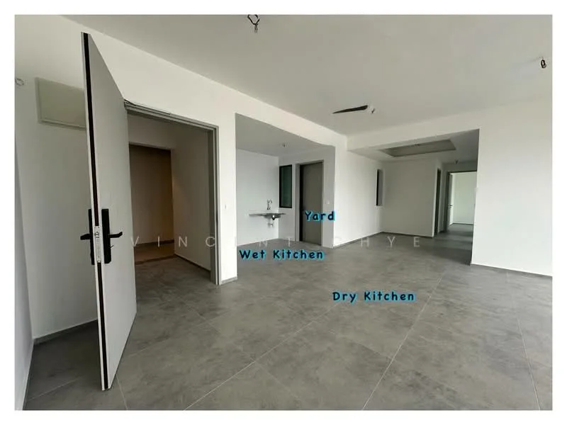 Floor plan: features: open-plan layout, wet kitchen, dry kitchen, yard area.