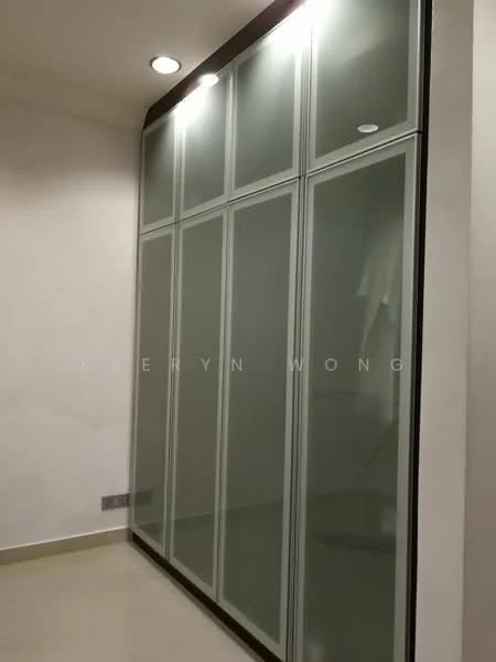 Room features: built-in wardrobe with frosted glass doors, white walls, recessed ceiling lights, light-colored flooring, minimalist design; style: modern.