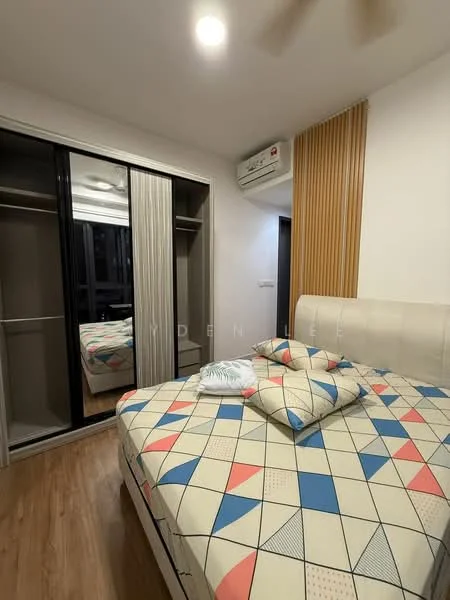 Bedroom features: queen-size bed with upholstered headboard, decorative pillows, built-in wardrobe with sliding doors, mirror on wardrobe doors, wooden flooring, ceiling fan, air conditioning unit, geometric patterned bedspread, wood accent wall; style: modern.