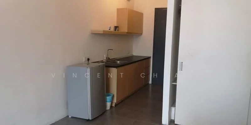 Kitchen features: single-bowl stainless-steel sink, chrome pull-down faucet, black countertop, wood cabinetry, stainless-steel fridge, grey tile flooring, white painted walls, recessed downlights; style: modern.