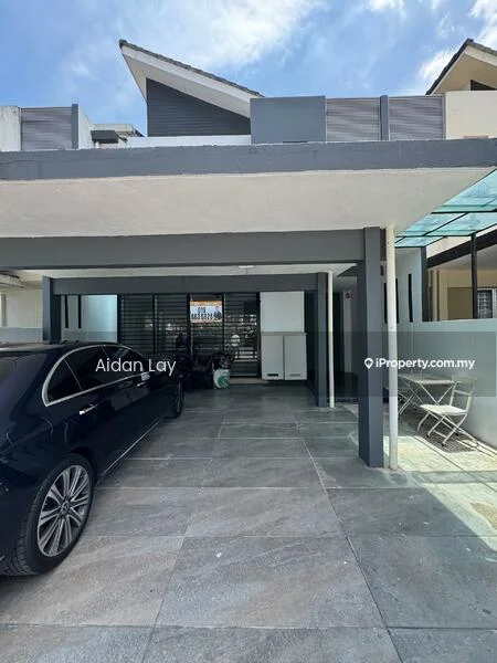 Exterior type: linked terrace house; features: car porch with awning, grey painted facade, sliding glass door, stone-paved flooring, covered walkway, outdoor seating area, windows with black frames, manicured landscaping; style: modern.