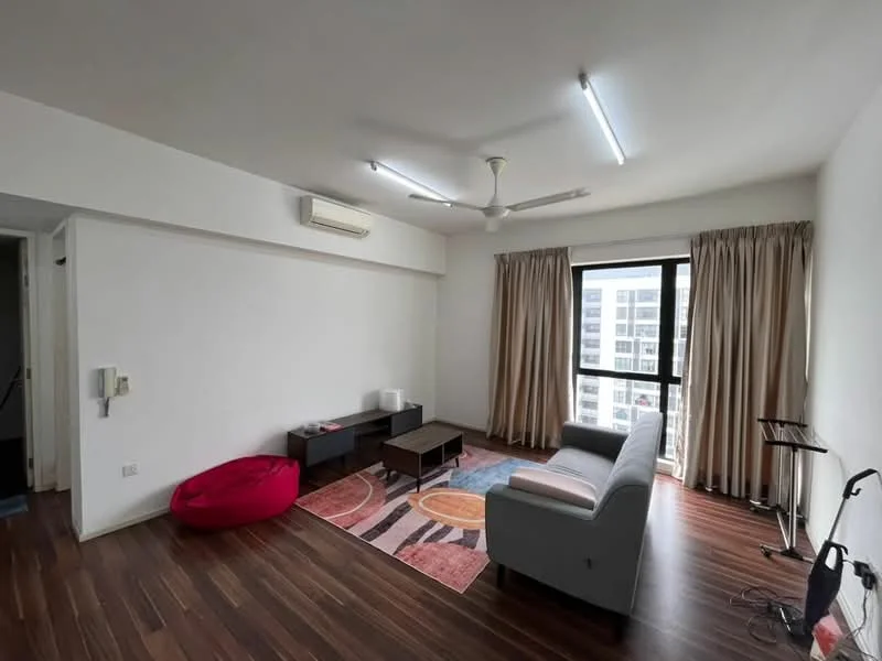 Living features: laminate wood flooring, white painted walls, recessed downlights, 5-blade ceiling fan, floor-to-ceiling windows, curtains, grey fabric sofa, black coffee table, red bean bag, area rug with geometric pattern, wall-mounted music stand; style: modern; view: city.