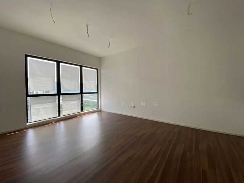 Living features: wooden flooring, white painted walls, floor-to-ceiling windows, city view, recessed ceiling lights, no visible furniture, minimalist decor, natural light; style: modern; view: city.