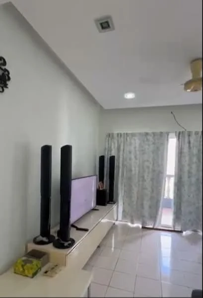 Living features: white painted walls, tile flooring, 5-blade ceiling fan, wall-mounted TV, TV console, two tall speakers, curtains with floral pattern, sliding glass door, natural light from window; style: modern.