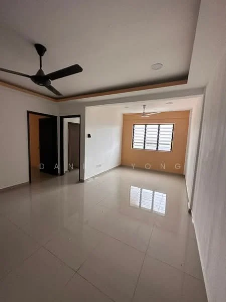 Living features: white painted walls, cream accent wall, polished tile flooring, 5-blade ceiling fan, recessed downlights, large windows, doorway to adjacent room, neutral color scheme; style: modern.